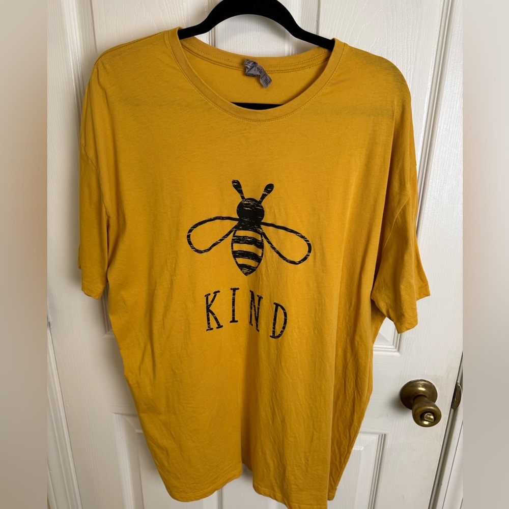 “Be Kind” Women’s Cotton T-Shirt Size 2X